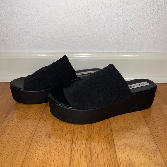 Steve Madden women’s sandals black size 8 platform flatform wide slide strap - Picture 3 of 7